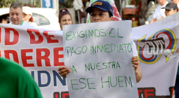 Trabajadores del Hospital Erasmo Meoz protestaron por crisis financiera. 