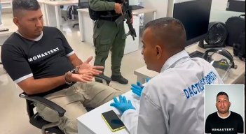 Al capturado se le señala de quemar vehículos de transporte y de varios asesinatos. / Foto Cortesía