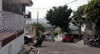 Santa Teresita en la comuna 4 tiene 2000 habitantes, de los cuales 800 son jovenes.