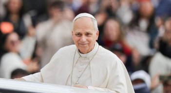 PAPA LEON 