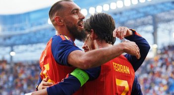 Una España distinta a la del Mundial empata con Irak De la Fuente hizo debutar a ocho jugadores.