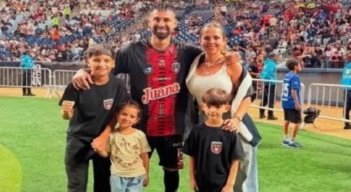 La angustiosa búsqueda de futbolista argentino por su familia en Venezuela: “no sé nada de ellos”