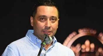Carlos Dueñas