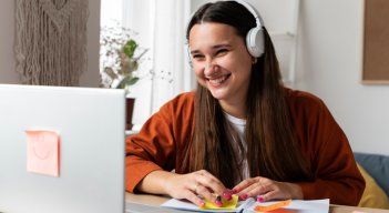 La educación flexible toma fuerza entre quienes buscan avanzar laboralmente