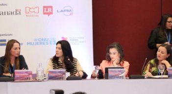 MUJERES EN LAS EMPRESAS 