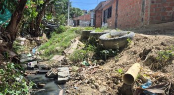 Moradores del asentamiento humano Tierra Santa denuncian contaminación ambiental.
