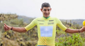 El boyacense Diego Andrés Camargo fue declarado campeón de la 76 edición de la Vuelta a Colombia, tras ser cancelada la carrera a falta de tres etapas.