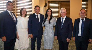 EXPRESIDENTE URIBE IRÁ CON PRESIDENTE DEL SENADO A POSESIÓN DE DE LA ESPRIELLA
