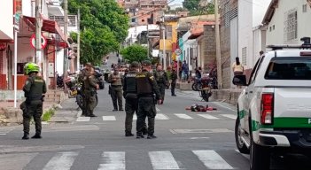 Un presunto ladrón murió y otro resultó herido tras enfrentarse a la Policía 