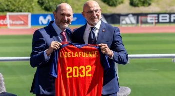 Luis de la  Fuente renovó por seis años más con la selección española.