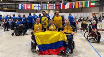 Jesús Romero Montoya (primero a la derecha) brilló en Olbia, Italia.