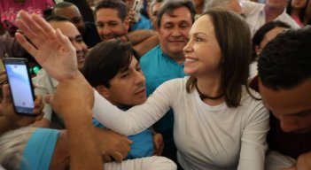 En su arribo a Venezuela, María Corina Machado fue ovacionada por sus seguidores./Foto: Cortesía